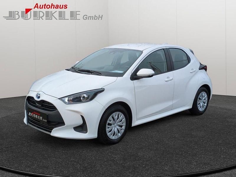 Weiß Gebraucht 2022 Toyota Yaris Hybrid Business Edition Kleinwagen | 19.990 € (Fairer Preis) - Bild 1/3