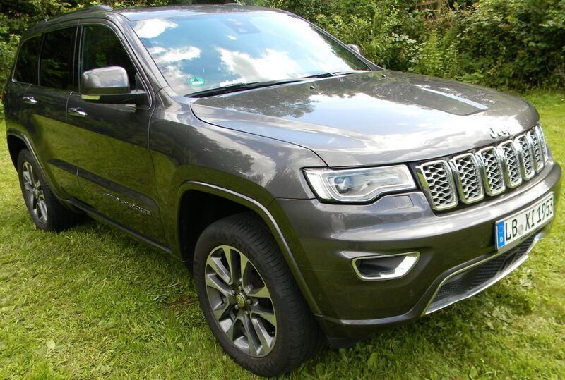 Grau Gebraucht 2017 Jeep Grand Cherokee Overland SUV | 19.800 € (Fairer Preis) - Bild 1/4