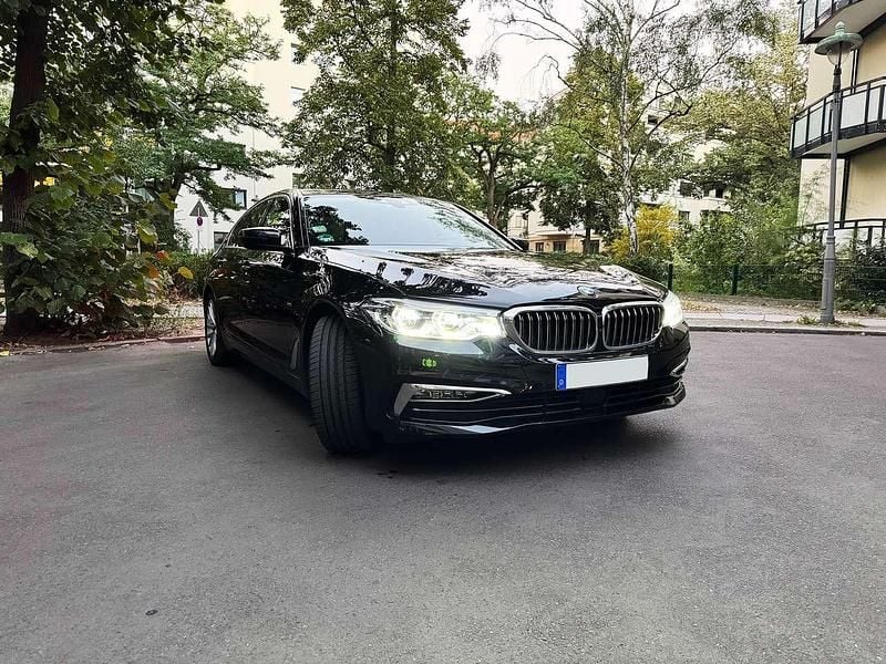 Gebraucht BMW 520 Efficient Dynamics 190 PS (139 kW) 2018 Schwarz Limousine
