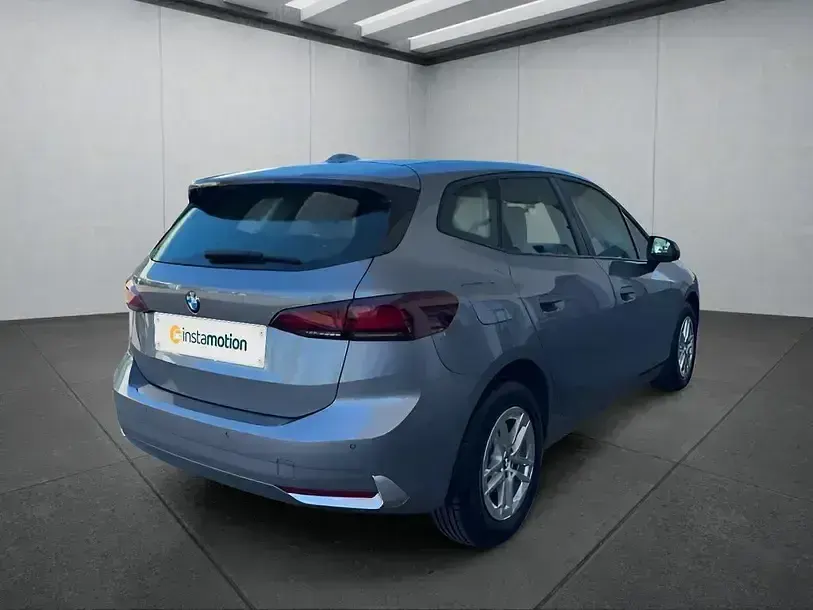 Gebraucht BMW 218 Active Tourer 136 PS (100 kW) 2023 Grau Van / Kleinbus