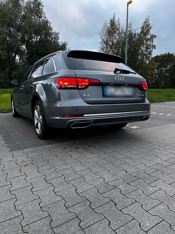 Gebraucht 2019 Audi A4 Kombi | 18.900 € - Bild 1/4