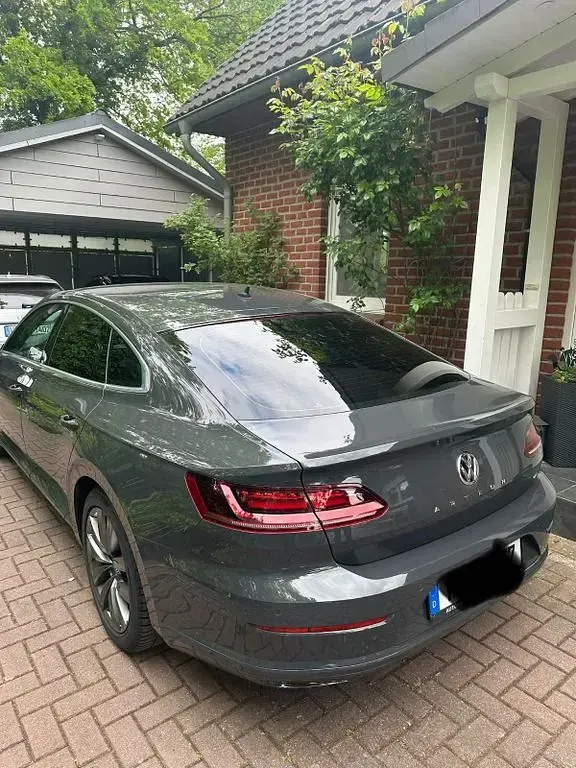 Gebraucht VW Arteon 150 PS (110 kW) 2019 Grau Kleinwagen