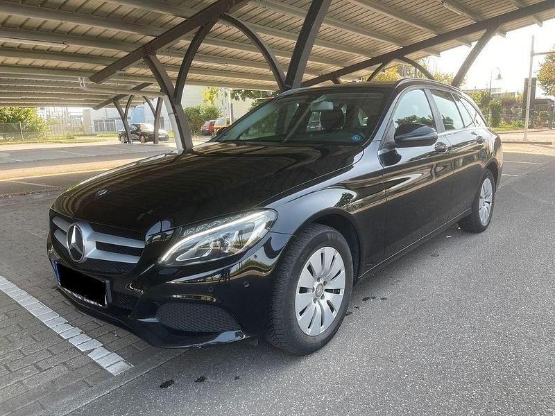 Schwarz Gebraucht 2015 Mercedes C200 Limousine | 11.750 € (Guter Preis) - Bild 1/4