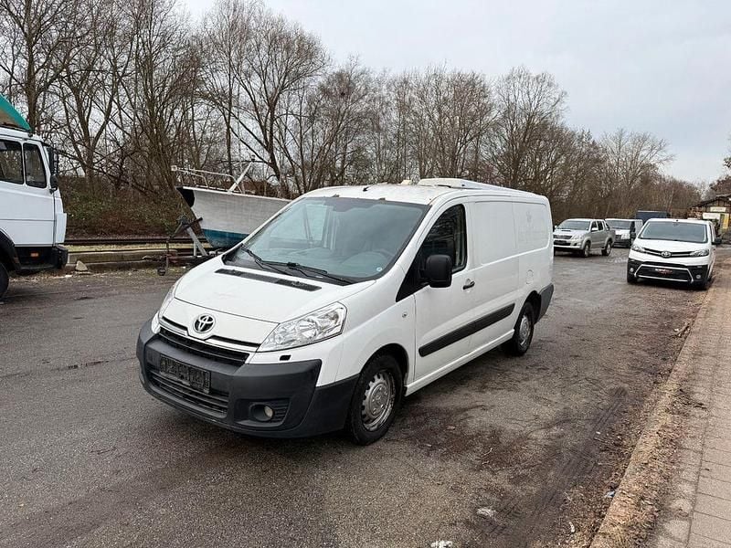 Gebraucht Toyota Proace 128 PS (94 kW) 2014 Weiß Van / Kleinbus