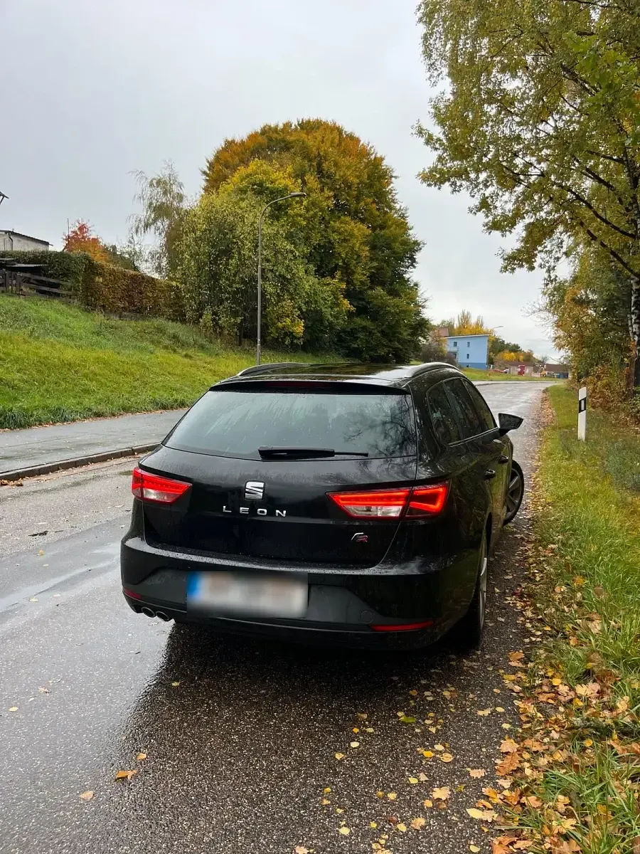 Gebraucht Seat Leon FR 150 PS (110 kW) 2017 Schwarz Kombi