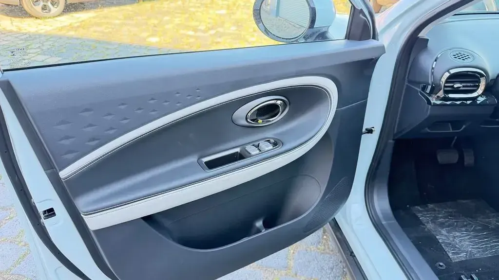 Neu JAC E30X 100 kW (136 PS) 2026 Blau Kleinwagen