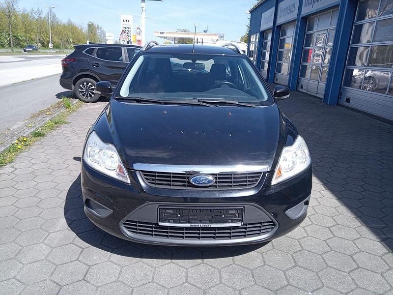 Gebraucht Ford Focus 101 PS (74 kW) 2010 Schwarz Limousine