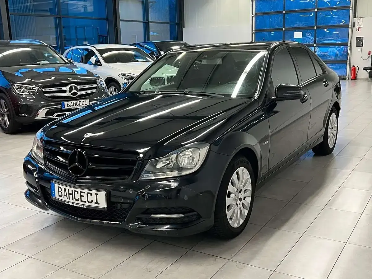 Gebraucht Mercedes C200 184 PS (135 kW) 2011 Schwarz Limousine