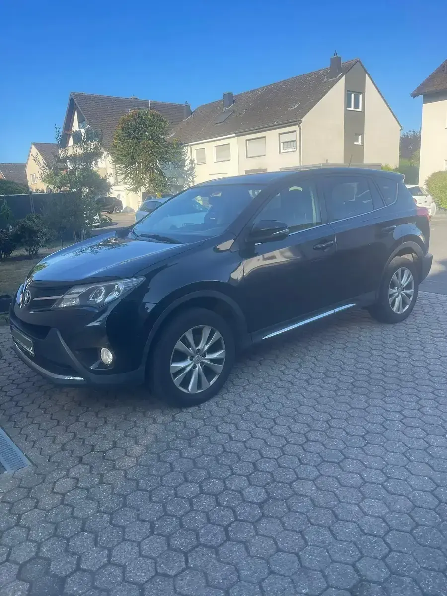 Gebraucht Toyota RAV4 150 PS (110 kW) 2015 Schwarz SUV