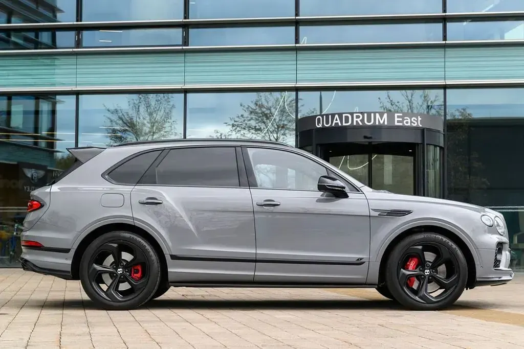 Gebraucht Bentley Bentayga 551 PS (405 kW) 2022 Grau SUV
