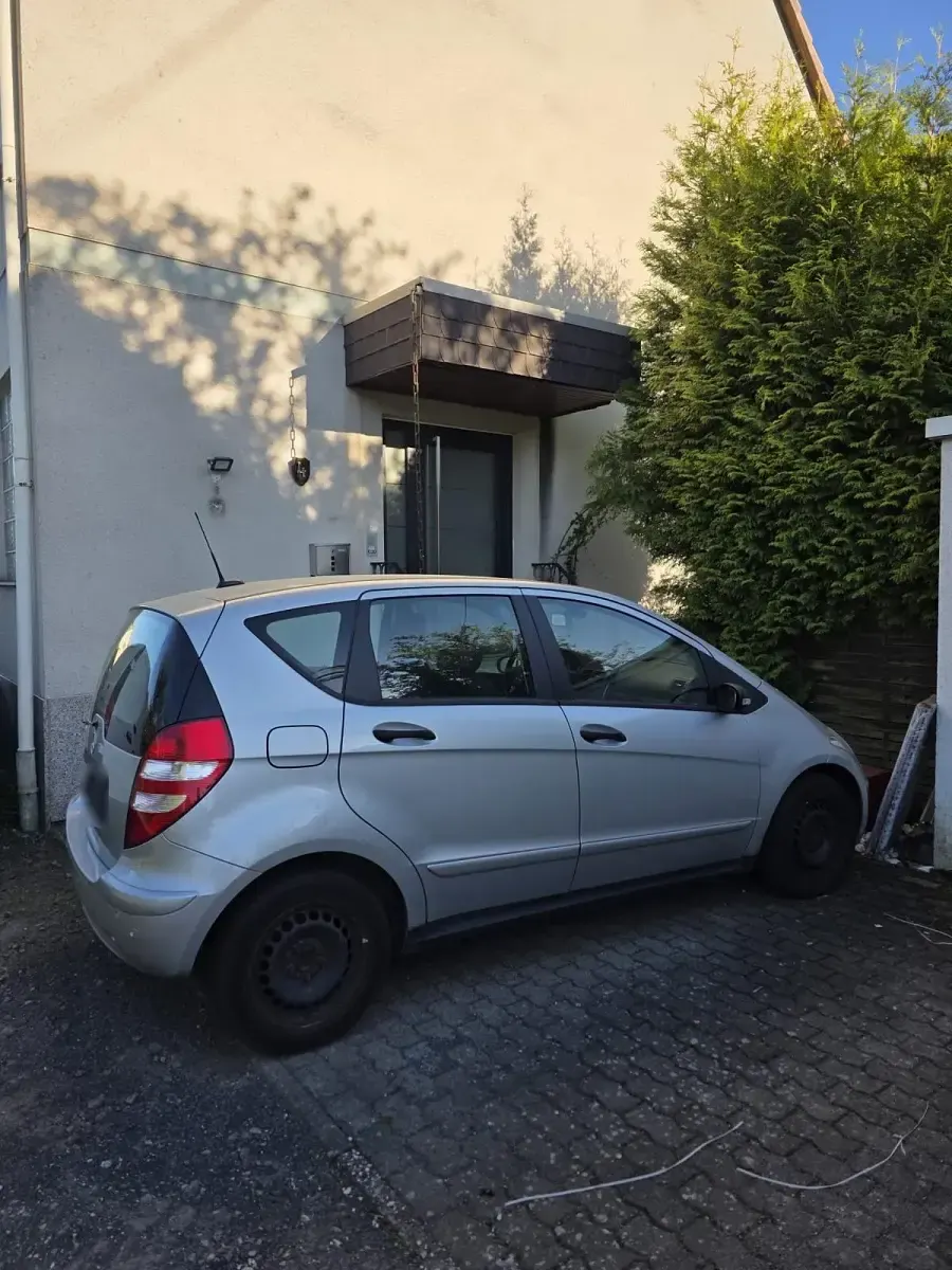 Gebraucht Mercedes A150 95 PS (69 kW) 2007 Silber Kleinwagen