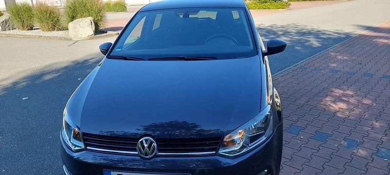 Gebraucht VW Polo Allstar 90 PS (66 kW) 2016 Grau Limousine
