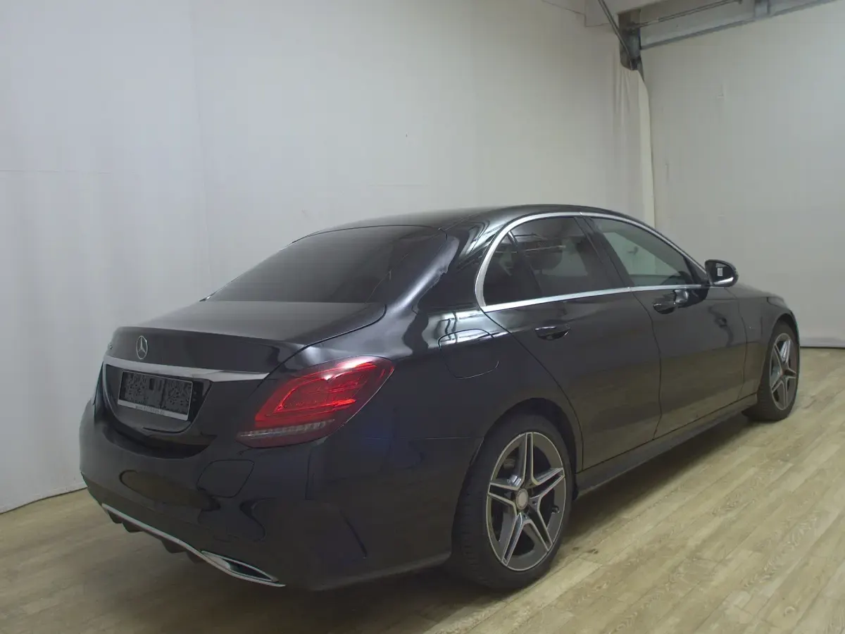 Gebraucht Mercedes C300e AMG line 306 PS (225 kW) 2020 Schwarz Limousine