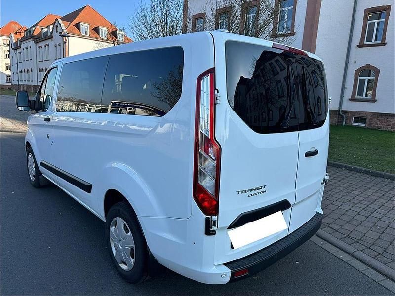 Gebraucht Ford Transit Custom 131 PS (96 kW) 2020 Weiß Van / Kleinbus