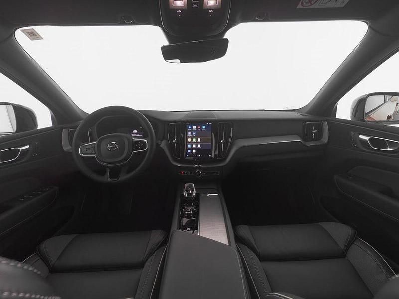 Gebraucht Volvo XC60 Plus 197 PS (144 kW) 2024 Rot SUV