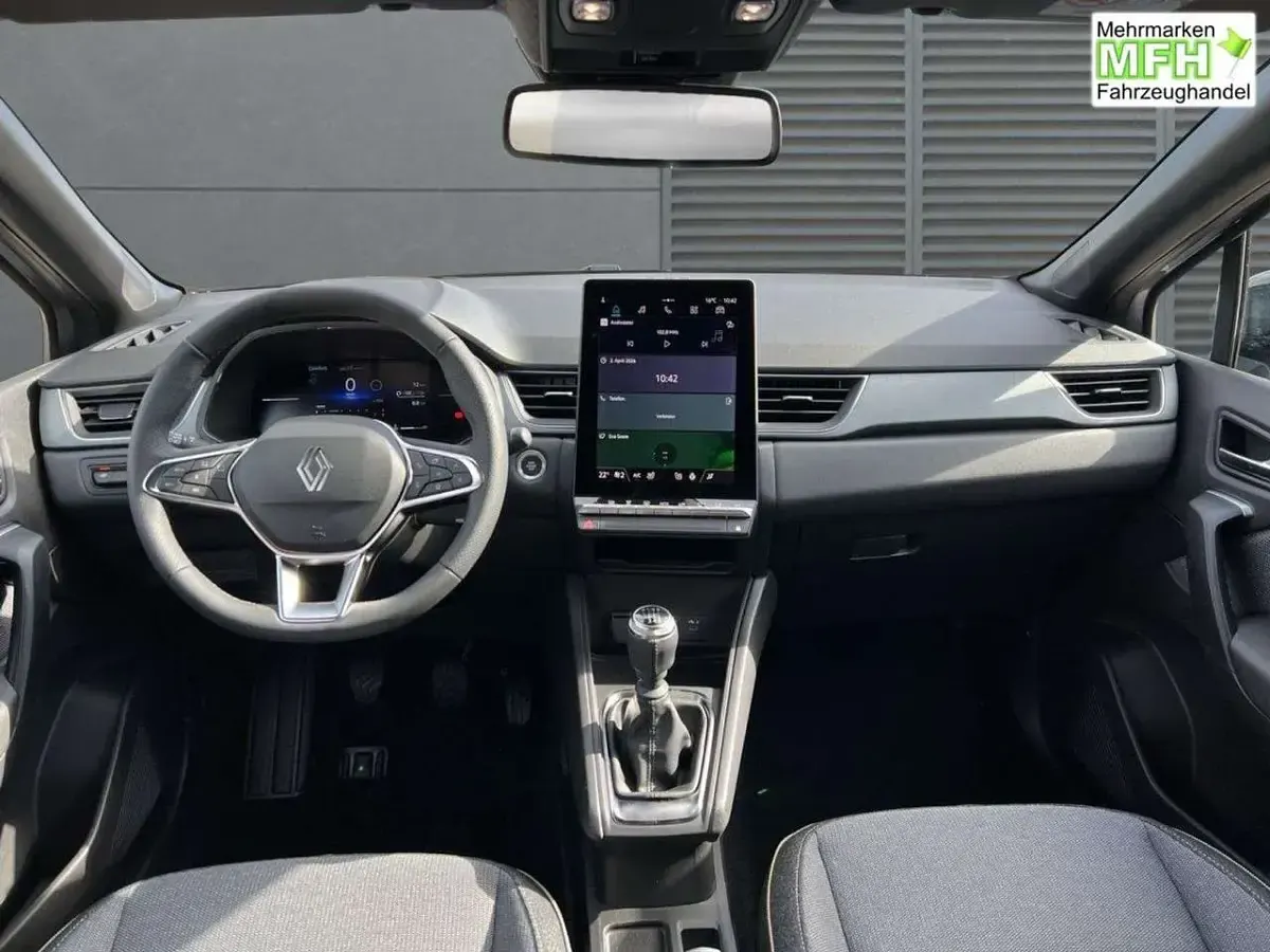 Neu Renault Captur Techno 140 PS (102 kW) 2026 Stahlgrau + blackpearl... SUV