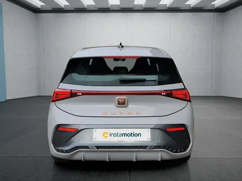 Używany Cupra Born 150 kW (204 KM) 2023 Szary Hatchback