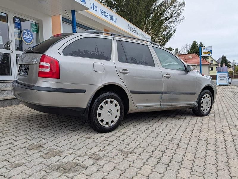 Używany Skoda Octavia Elegance 105 KM (77 kW) 2007 Beżowy Kombi