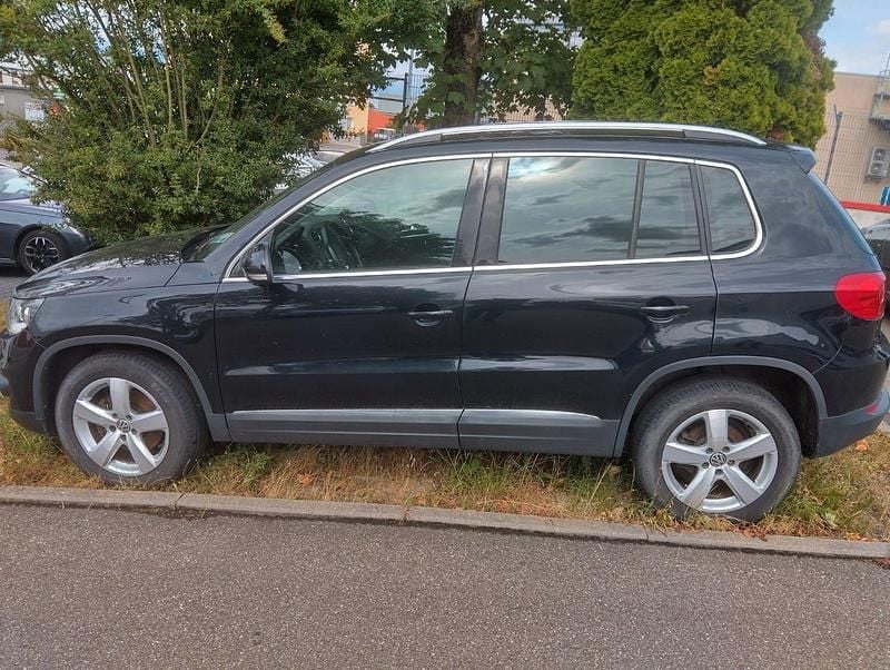Gebraucht 2012 VW Tiguan Track & Field SUV | 7.900 € (Fairer Preis) - Bild 1/4