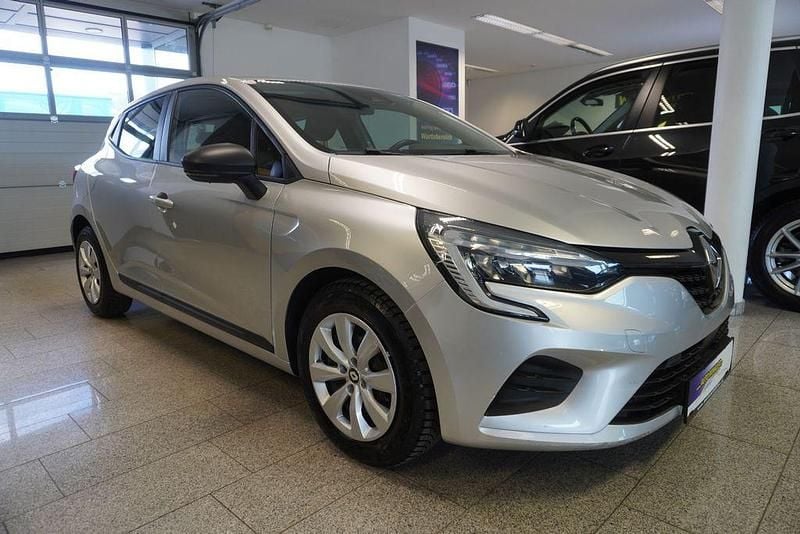 Gebraucht Renault Clio V Life 67 PS (49 kW) 2021 Grau Limousine