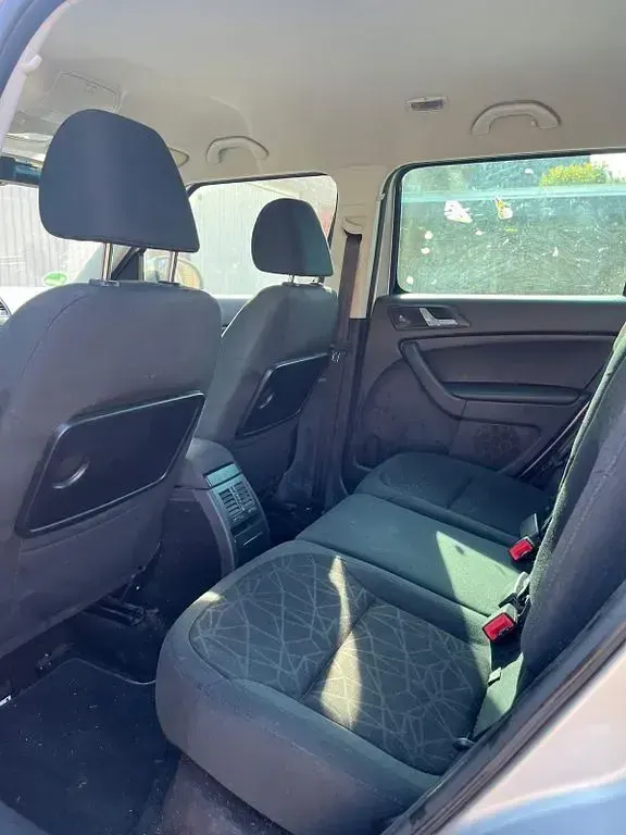 Gebraucht Skoda Yeti Family 105 PS (77 kW) 2012 Silber SUV