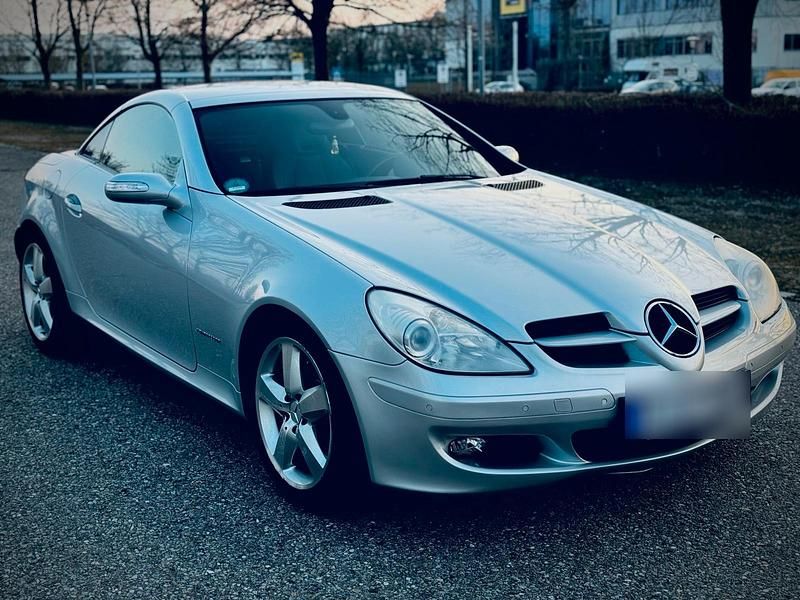 Gebraucht Mercedes SLK200 169 PS (124 kW) 2004 Silber Cabrio