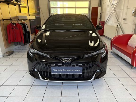 Mysticschwarz mica Gebraucht 2022 Toyota Corolla Basis Kombi | 28.990 € (Etwas zu teuer) - Bild 1/4