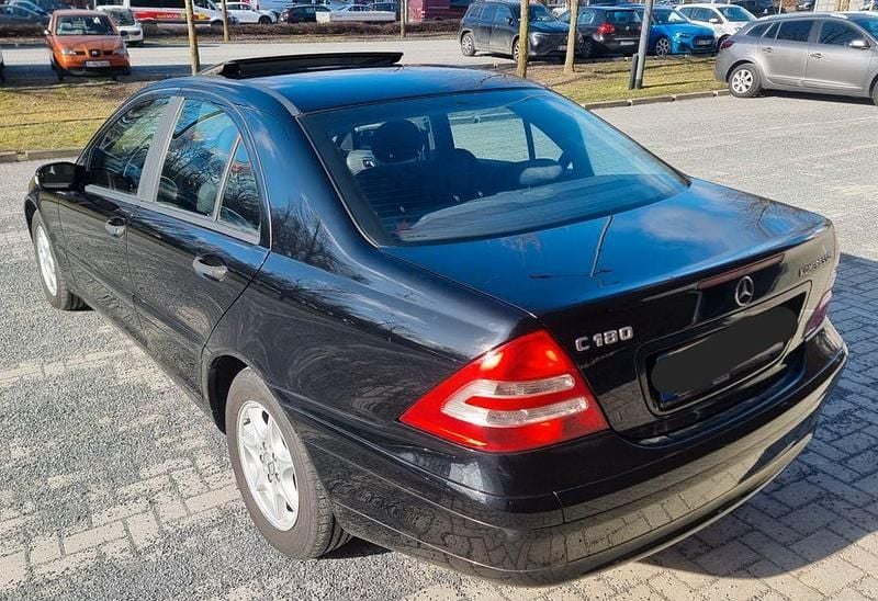 Gebraucht Mercedes C180 143 PS (105 kW) 2004 Schwarz Limousine
