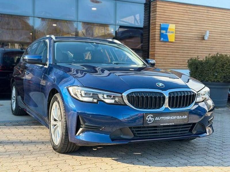 Gebraucht BMW 320 Advantage 244 PS (179 kW) 2020 Blau Kombi