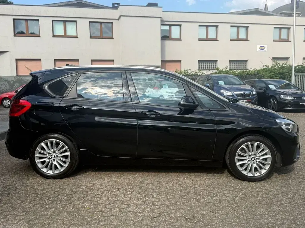 Gebraucht BMW 218 Active Tourer Basis 136 PS (100 kW) 2014 Schwarz Van / Kleinbus