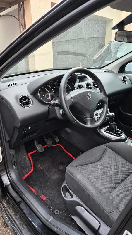 Gebraucht Peugeot 308 120 PS (88 kW) 2009 Schwarz Limousine