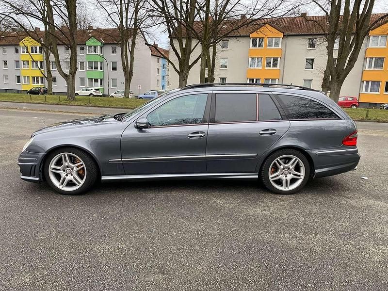 Gebraucht Mercedes E550 AMG line 387 PS (284 kW) 2007 Grau Kombi