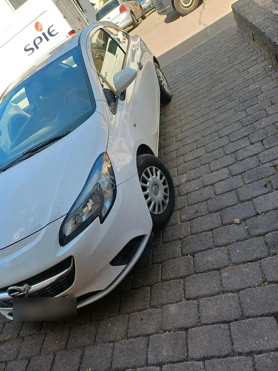 Gebraucht Opel Corsa 69 PS (50 kW) 2016 Weiß Kleinwagen