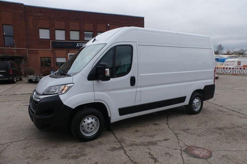 Weiß Gebraucht 2021 Citroën Jumper Van / Kleinbus | 18.950 € (Fairer Preis) - Bild 1/4