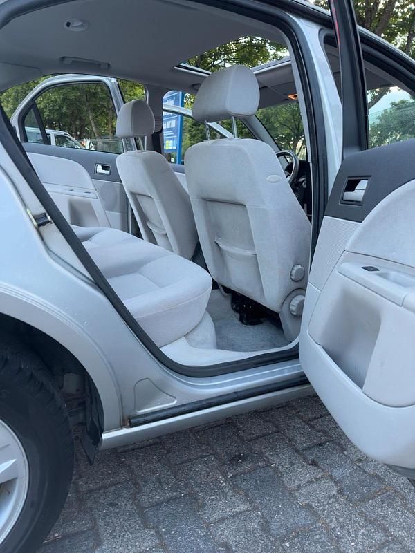 Silber Gebraucht 2003 Ford Mondeo Limousine | 3.500 € (Teuer) - Bild 1/4