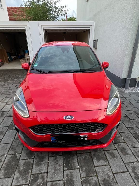 Rot Gebraucht 2020 Ford Fiesta ST Kleinwagen | 20.200 € (Fairer Preis) - Bild 1/4