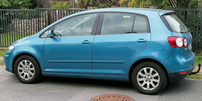Blau Gebraucht 2005 VW Golf Plus Trendline Van / Kleinbus | 850 € (Superpreis) - Bild 1/4