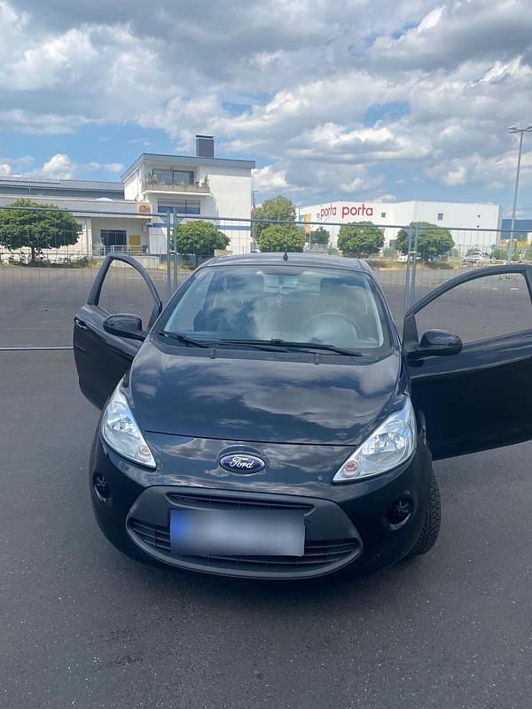 Gebraucht Ford Ka 69 PS (50 kW) 2012 Kleinwagen