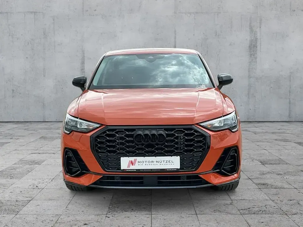 Gebraucht Audi Q3 Sportback S-Line 150 PS (110 kW) 2023 Orange SUV