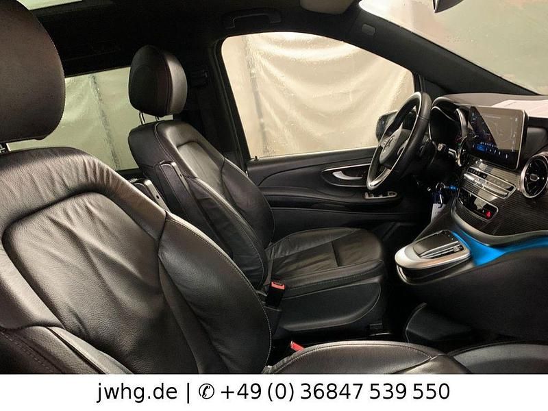Gebraucht Mercedes EQV300 Avantgarde 150 kW (204 PS) 2021 Brillantsilber Van / Kleinbus