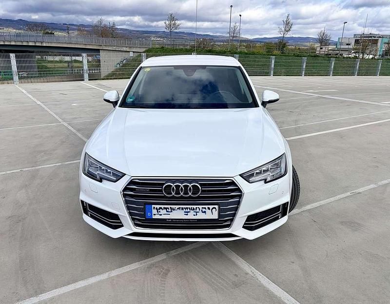 Gebraucht Audi A4 Sport 218 PS (160 kW) 2017 Weiß Limousine