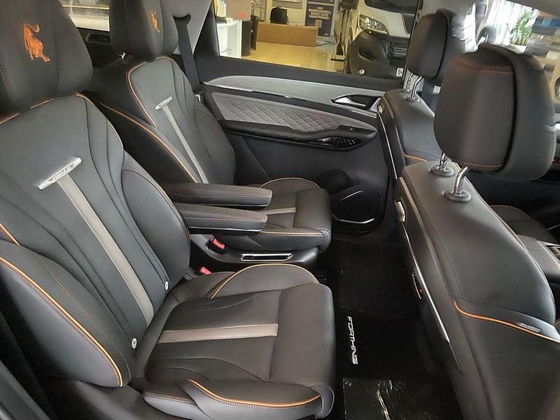 Gebraucht DFSK Forthing 4 177 PS (130 kW) 2024 Schwarz SUV