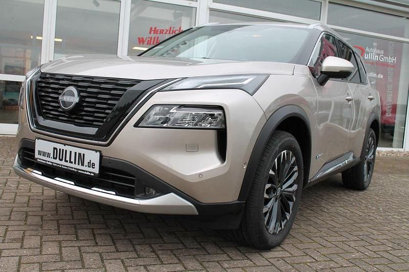 Neu Nissan X-Trail Tekna+ 213 PS (156 kW) 2026 Silber SUV