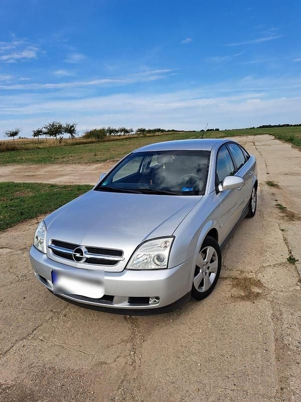 Silber Gebraucht 2005 Opel Vectra Limousine | 2.300 € - Bild 1/4