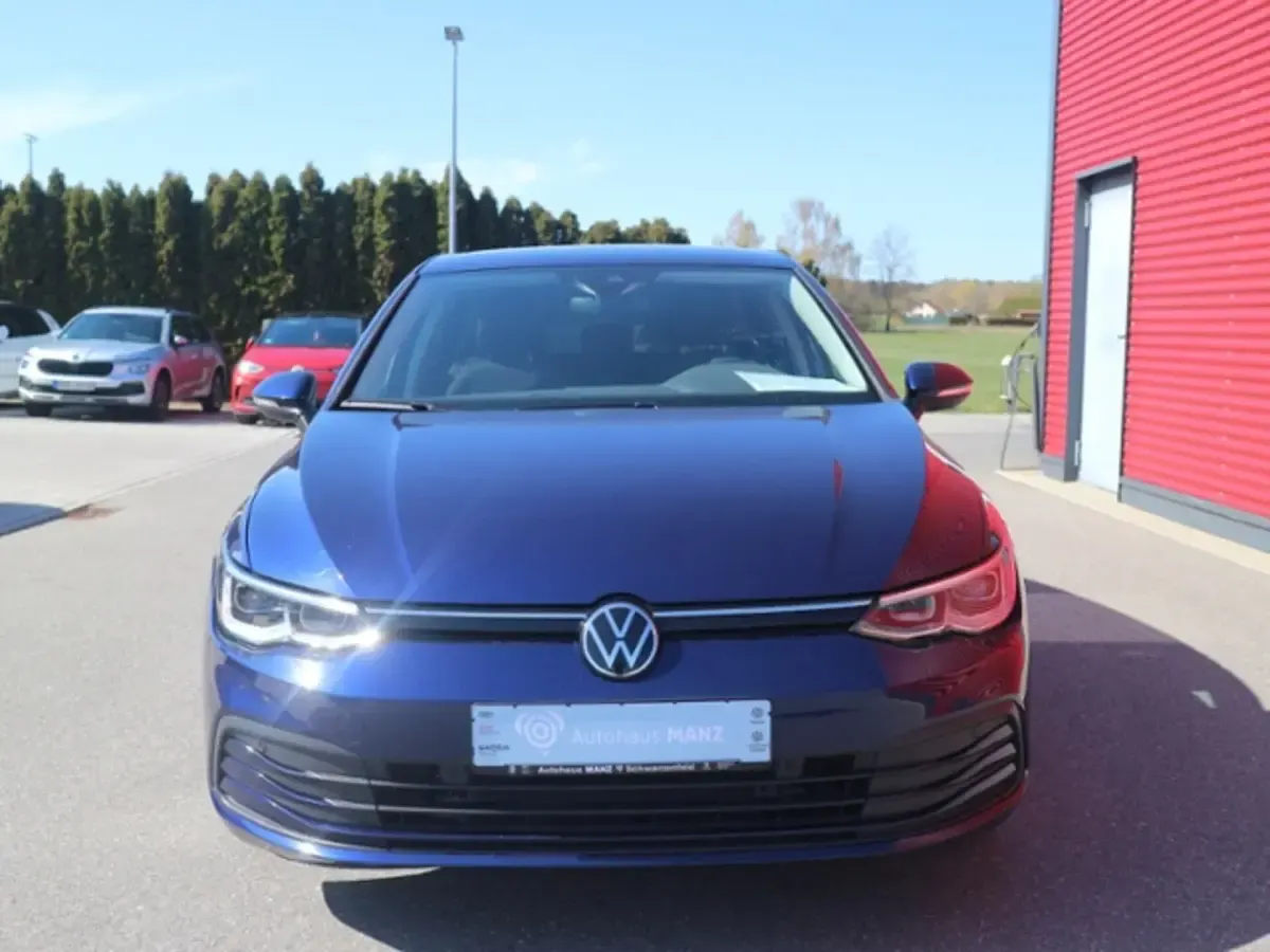 Gebraucht VW Golf VIII Life 131 PS (96 kW) 2023 Limousine