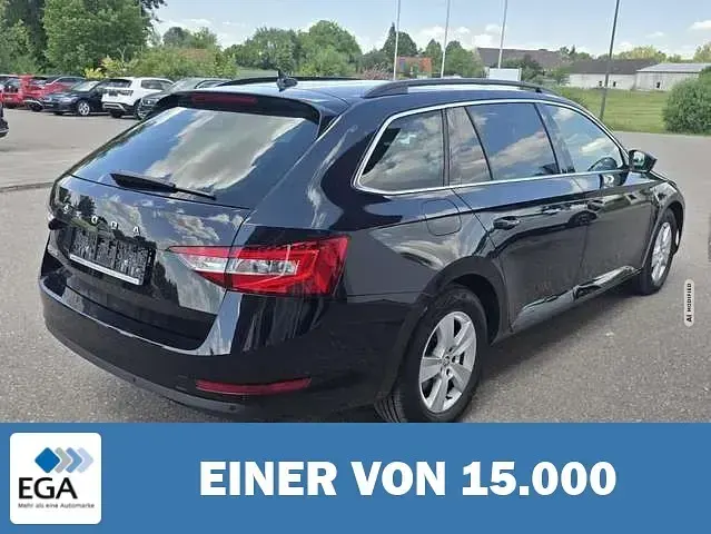 Gebraucht Skoda Superb 150 PS (110 kW) 2022 Schwarz metallic Kombi