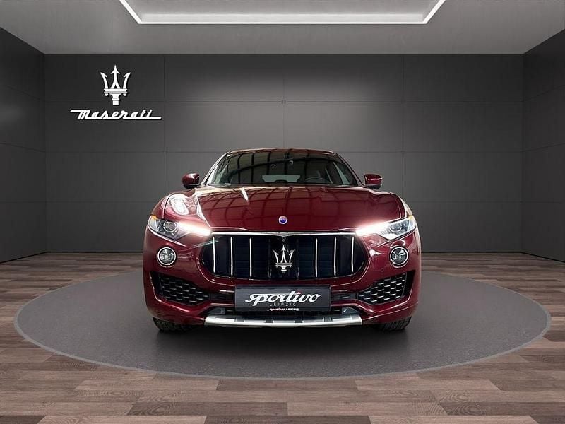 Gebraucht Maserati Levante 430 PS (316 kW) 2019 Rot SUV