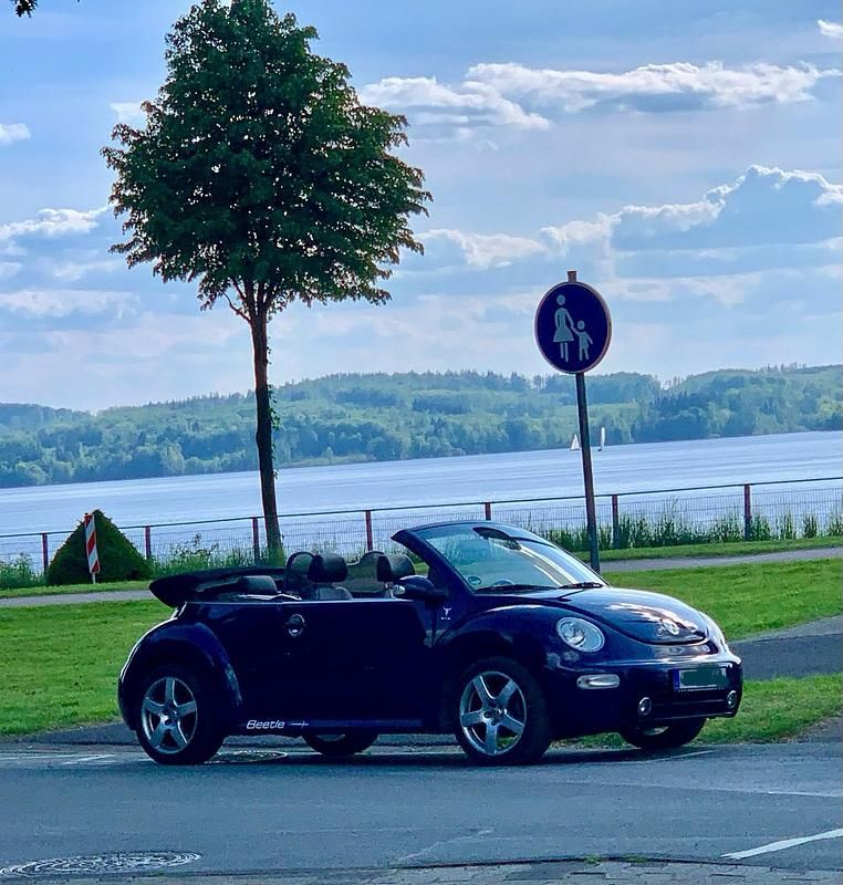 Gebraucht VW New Beetle 175 PS (128 kW) 2004 Blau Kleinwagen