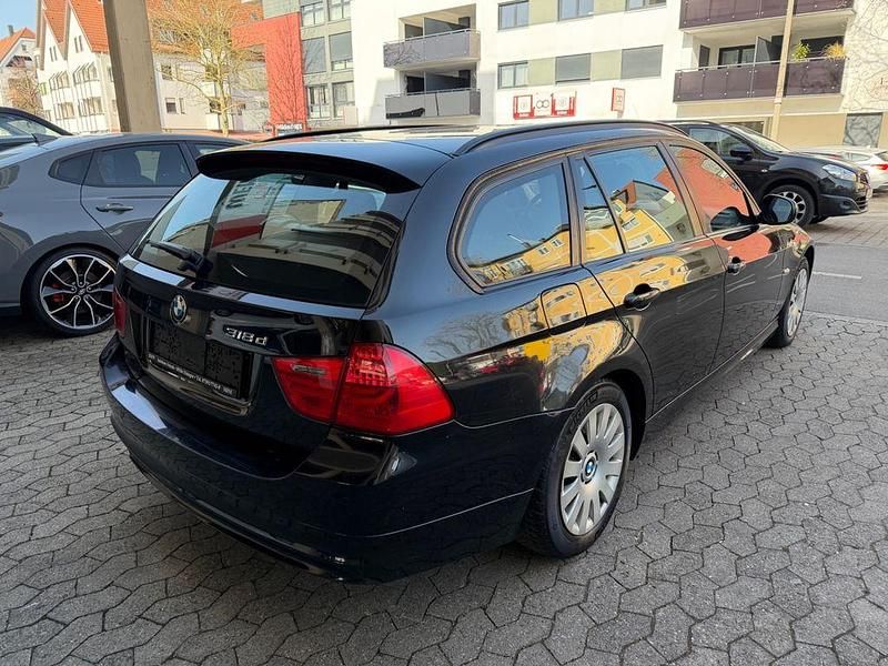 Gebraucht BMW 318 Comfort Edition 143 PS (105 kW) 2012 Schwarz Kombi