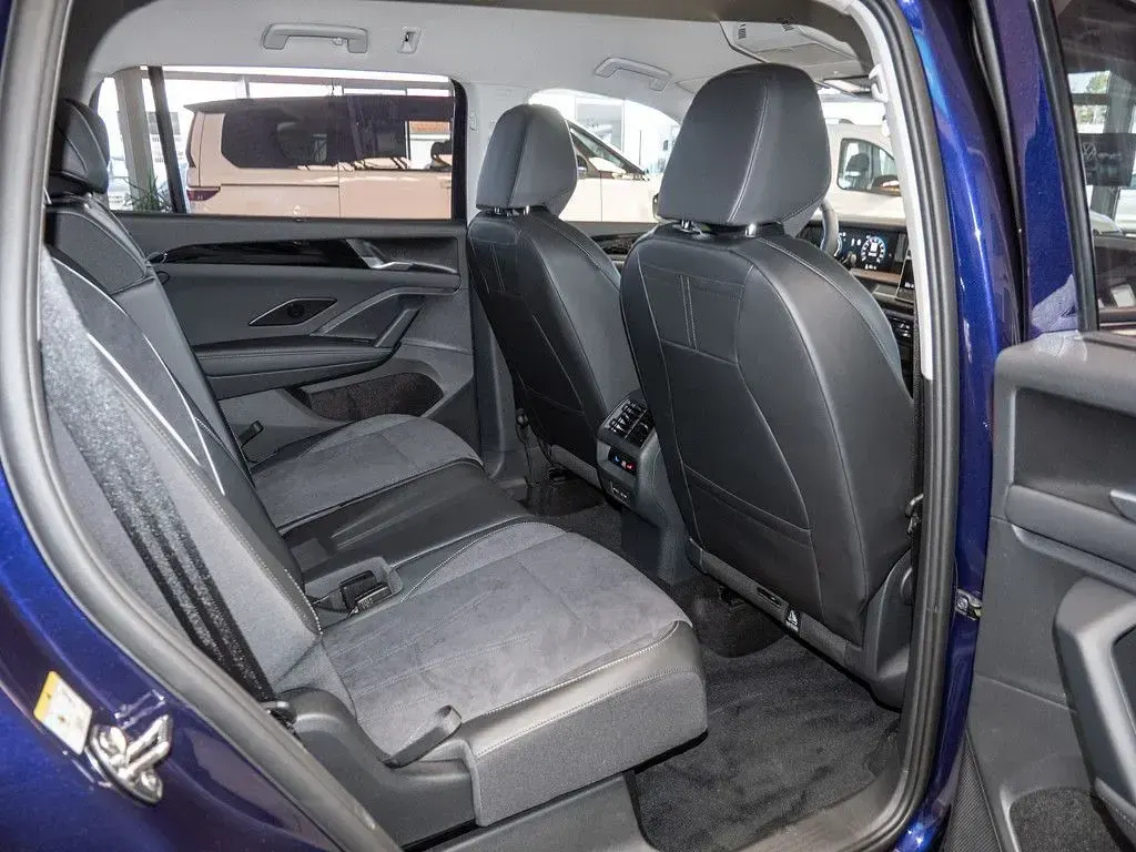 Nuova VW Tayron Elegance 150 CV (110 kW) 2025 Viola SUV